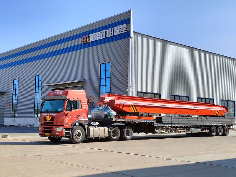 電動(dòng)單梁起重機(jī)，LD20t-26.8m，4臺，發(fā)往石家莊交付客戶使用。