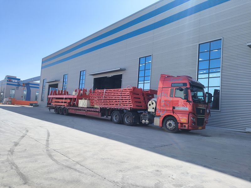 電動(dòng)葫蘆門式起重機(jī) 4臺(tái) MHxh10t—8m    2臺(tái) MHxh5t—8m      2臺(tái) 制作完成，出口哈薩克斯坦交付客戶使用